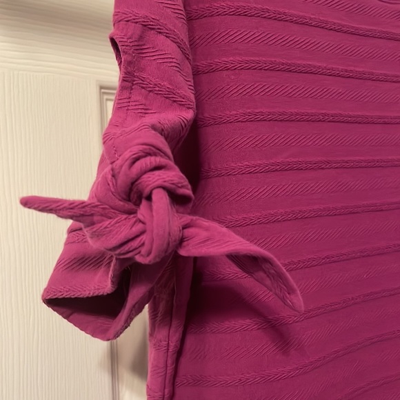Fuchsia top by Liz Claiborne - Picture 5 of 5